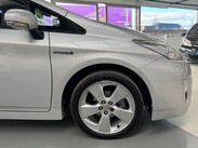 Toyota Prius 1.8 VVT-h T Spirit CVT Euro 5 (s/s) 5dr 10