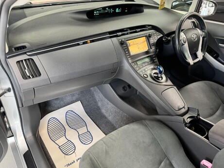Toyota Prius 1.8 VVT-h T Spirit CVT Euro 5 (s/s) 5dr 20