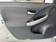 Toyota Prius 1.8 VVT-h T Spirit CVT Euro 5 (s/s) 5dr 69