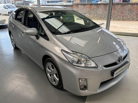 Toyota Prius 1.8 VVT-h T Spirit CVT Euro 5 (s/s) 5dr 4