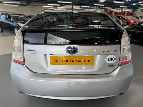 Toyota Prius 1.8 VVT-h T Spirit CVT Euro 5 (s/s) 5dr 14