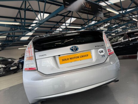 Toyota Prius 1.8 VVT-h T Spirit CVT Euro 5 (s/s) 5dr 12