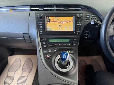 Toyota Prius 1.8 VVT-h T Spirit CVT Euro 5 (s/s) 5dr 24