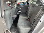 Toyota Prius 1.8 VVT-h T Spirit CVT Euro 5 (s/s) 5dr 70