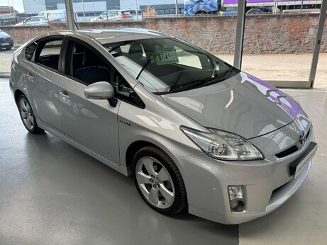 Toyota Prius 1.8 VVT-h T Spirit CVT Euro 5 (s/s) 5dr 5