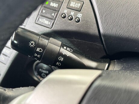 Toyota Prius 1.8 VVT-h T Spirit CVT Euro 5 (s/s) 5dr 44