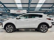 Kia Sportage 1.6 CRDi 4 Euro 6 (s/s) 5dr 4