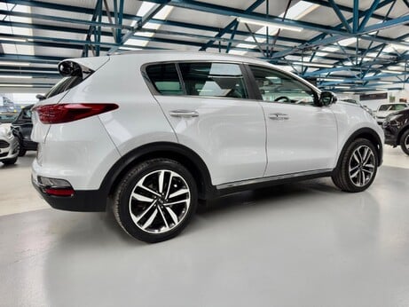 Kia Sportage 1.6 CRDi 4 Euro 6 (s/s) 5dr 12
