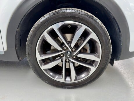 Kia Sportage 1.6 CRDi 4 Euro 6 (s/s) 5dr 27