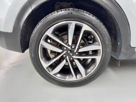 Kia Sportage 1.6 CRDi 4 Euro 6 (s/s) 5dr 28