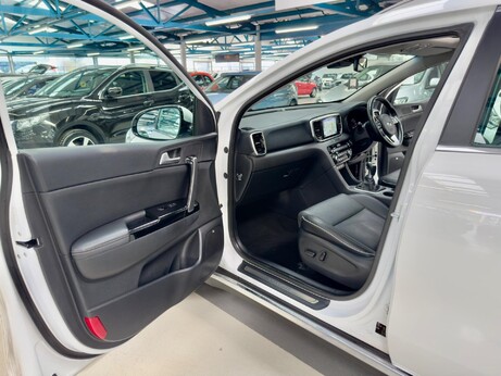 Kia Sportage 1.6 CRDi 4 Euro 6 (s/s) 5dr 33