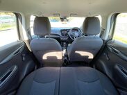 Vauxhall Viva 1.0i SE Euro 6 5dr (a/c) 31