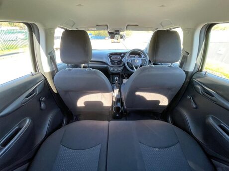 Vauxhall Viva 1.0i SE Euro 6 5dr (a/c) 31