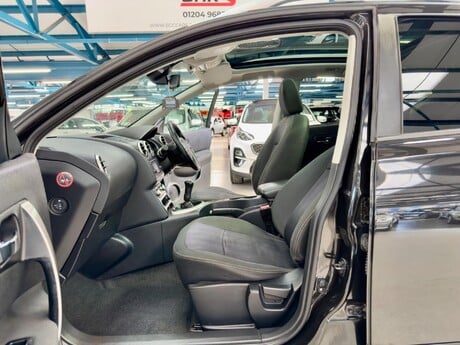 Nissan Qashqai 1.6 n-tec+ 2WD Euro 5 5dr 24