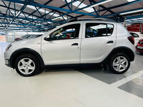 Dacia Sandero Stepway 0.9 TCe Ambiance Euro 5 5dr 48