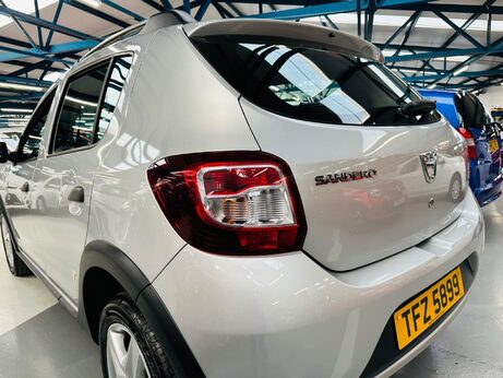 Dacia Sandero Stepway 0.9 TCe Ambiance Euro 5 5dr 46