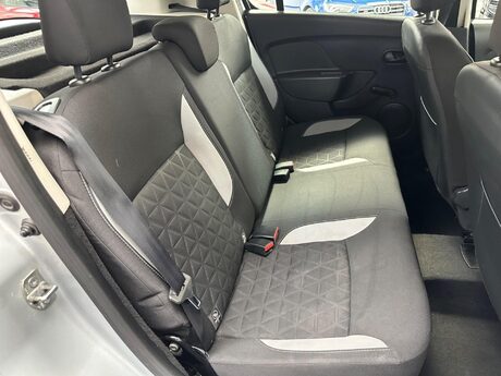 Dacia Sandero Stepway 0.9 TCe Ambiance Euro 5 5dr 25