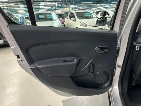 Dacia Sandero Stepway 0.9 TCe Ambiance Euro 5 5dr 27