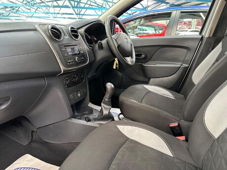 Dacia Sandero Stepway 0.9 TCe Ambiance Euro 5 5dr 39