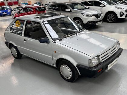 Nissan MICRA 1.0 LS 3dr
