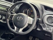 Toyota Yaris 1.0 VVT-i Edition Euro 5 3dr 29