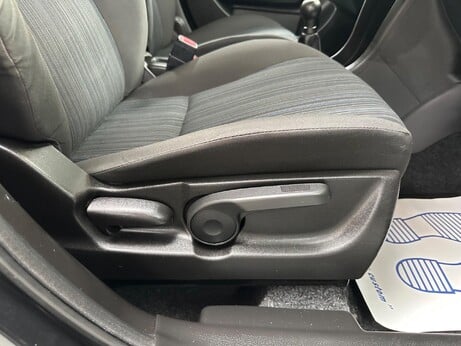 Suzuki Swift 1.2 SZ2 Euro 5 5dr 11
