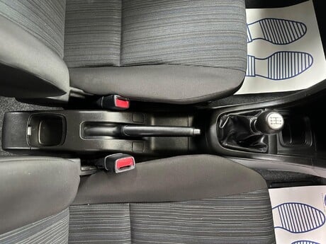 Suzuki Swift 1.2 SZ2 Euro 5 5dr 18