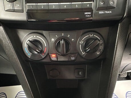 Suzuki Swift 1.2 SZ2 Euro 5 5dr 21