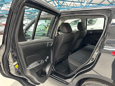 Suzuki Swift 1.2 SZ2 Euro 5 5dr 34