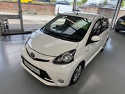 Toyota Aygo 1.0 VVT-i Fire Euro 5 5dr 74
