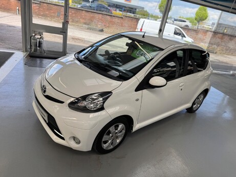 Toyota Aygo 1.0 VVT-i Fire Euro 5 5dr 71
