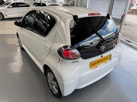 Toyota Aygo 1.0 VVT-i Fire Euro 5 5dr 10
