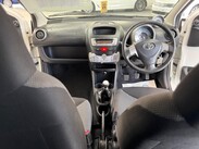 Toyota Aygo 1.0 VVT-i Fire Euro 5 5dr 26