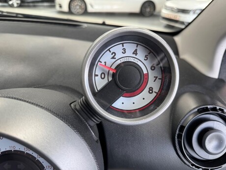 Toyota Aygo 1.0 VVT-i Fire Euro 5 5dr 32