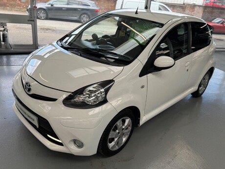 Toyota Aygo 1.0 VVT-i Fire Euro 5 5dr 10