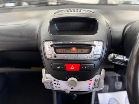 Toyota Aygo 1.0 VVT-i Fire Euro 5 5dr 28