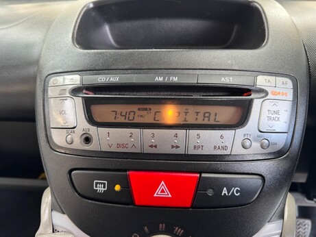 Toyota Aygo 1.0 VVT-i Fire Euro 5 5dr 36