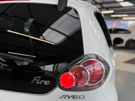 Toyota Aygo 1.0 VVT-i Fire Euro 5 5dr 68