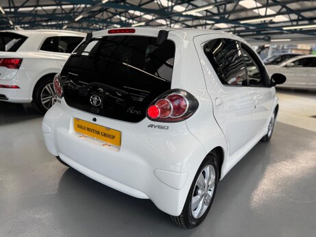 Toyota Aygo 1.0 VVT-i Fire Euro 5 5dr 74