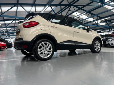 Renault Captur 1.5 dCi ENERGY Dynamique Nav Euro 6 (s/s) 5dr 17