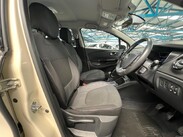 Renault Captur 1.5 dCi ENERGY Dynamique Nav Euro 6 (s/s) 5dr 25