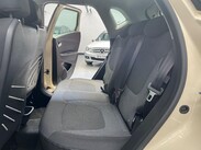 Renault Captur 1.5 dCi ENERGY Dynamique Nav Euro 6 (s/s) 5dr 27