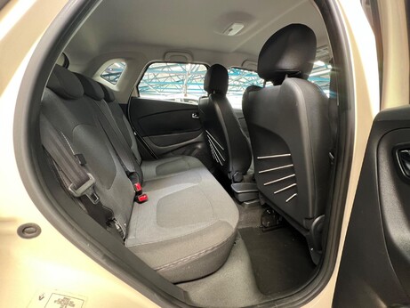 Renault Captur 1.5 dCi ENERGY Dynamique Nav Euro 6 (s/s) 5dr 24