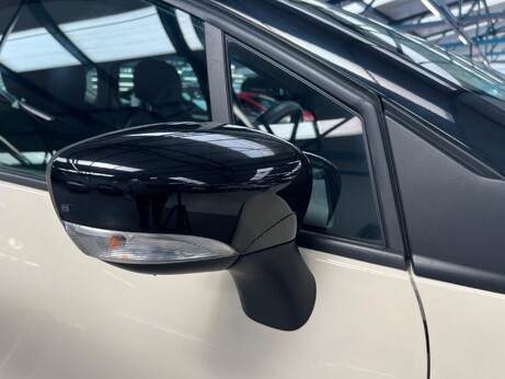 Renault Captur 1.5 dCi ENERGY Dynamique Nav Euro 6 (s/s) 5dr 47
