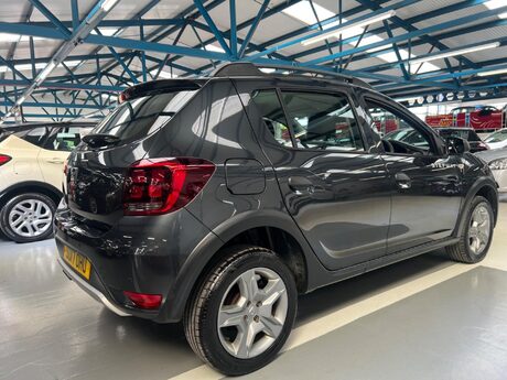 Dacia Sandero Stepway 0.9 TCe Ambiance Euro 6 (s/s) 5dr 8