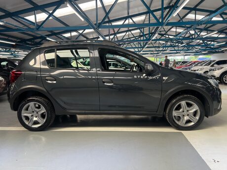 Dacia Sandero Stepway 0.9 TCe Ambiance Euro 6 (s/s) 5dr 7