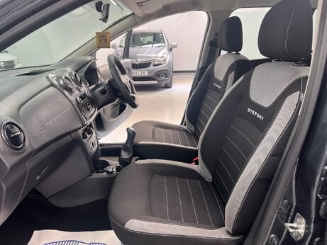 Dacia Sandero Stepway 0.9 TCe Ambiance Euro 6 (s/s) 5dr 26
