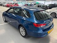 SEAT Leon 1.6 TDI CR SE Sport Tourer Euro 5 (s/s) 5dr 2