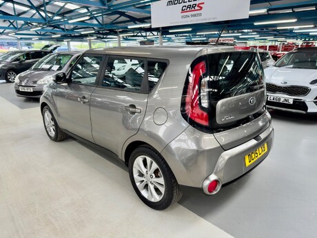 Kia Soul 1.6 GDi Connect Euro 5 5dr 9