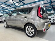 Kia Soul 1.6 GDi Connect Euro 5 5dr 10